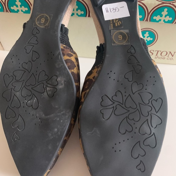 Charleston Shoe Co. - Leopard Print Mule - Size: 6 - Picture 4 of 5